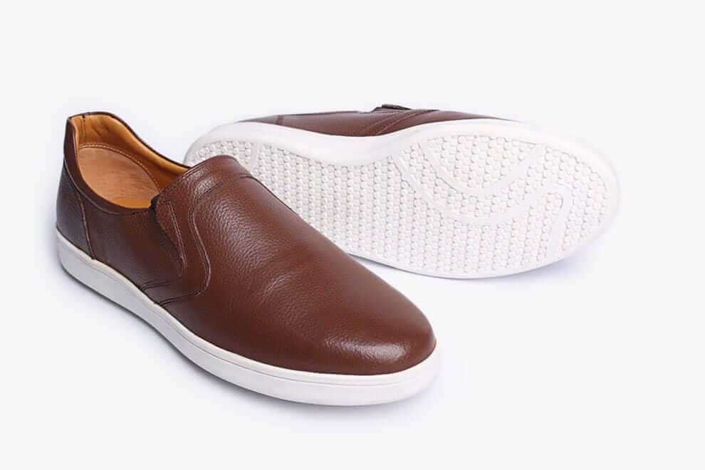 Ukle Brown Slip-on Sneakers