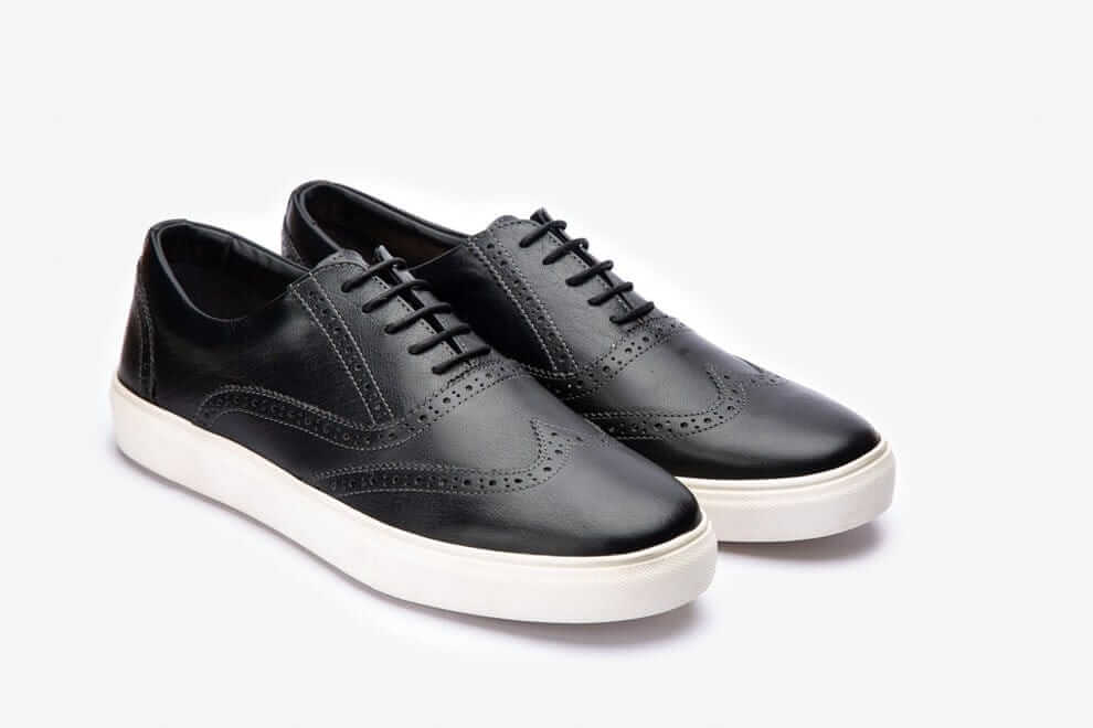 Yest Black Lace-up  leather Sneakers